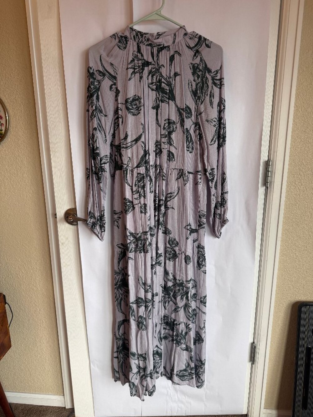 A New Day Botanical Print Midi Dress Women’s Medium Long Sleeve.